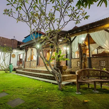 Kubu Ampo Villa